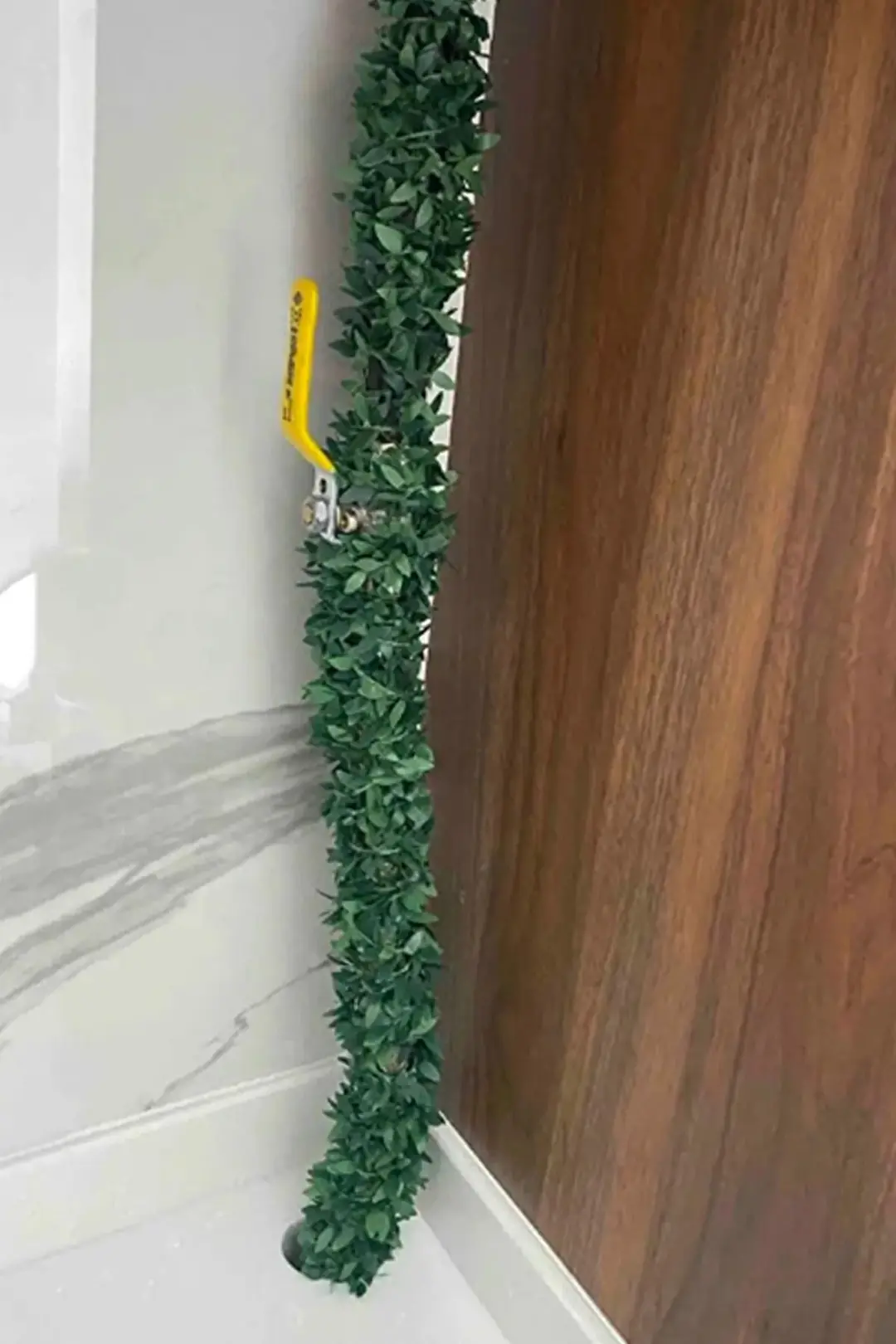 Ürün görseli: Boru Gizleme Sarmaşığı Çok Amaçlı 7 Metre