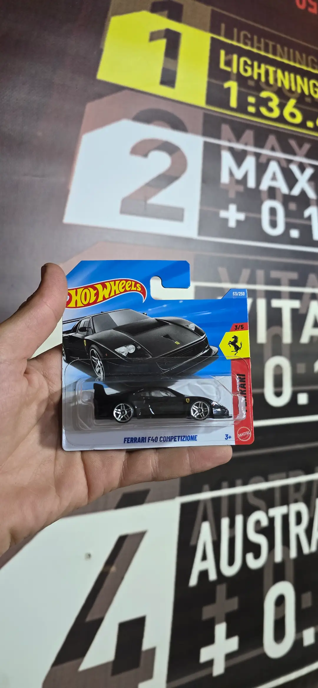 Ürün görseli: HOTWHEELS FERRARI F40 COMPETIZONE JJJ31